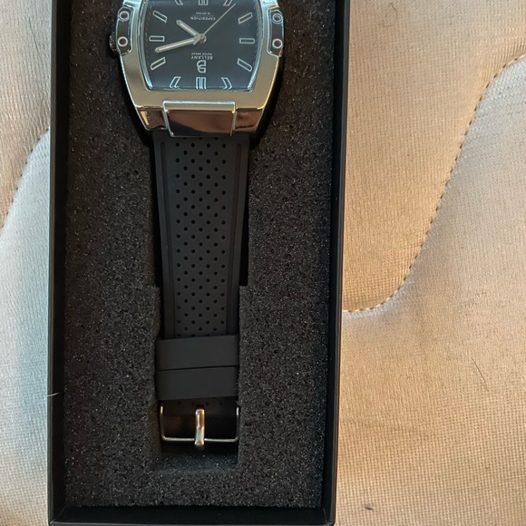 Bellany Men’s Watch accidentally bought two and I don’t need it just selling it. - Picture 2 of 5